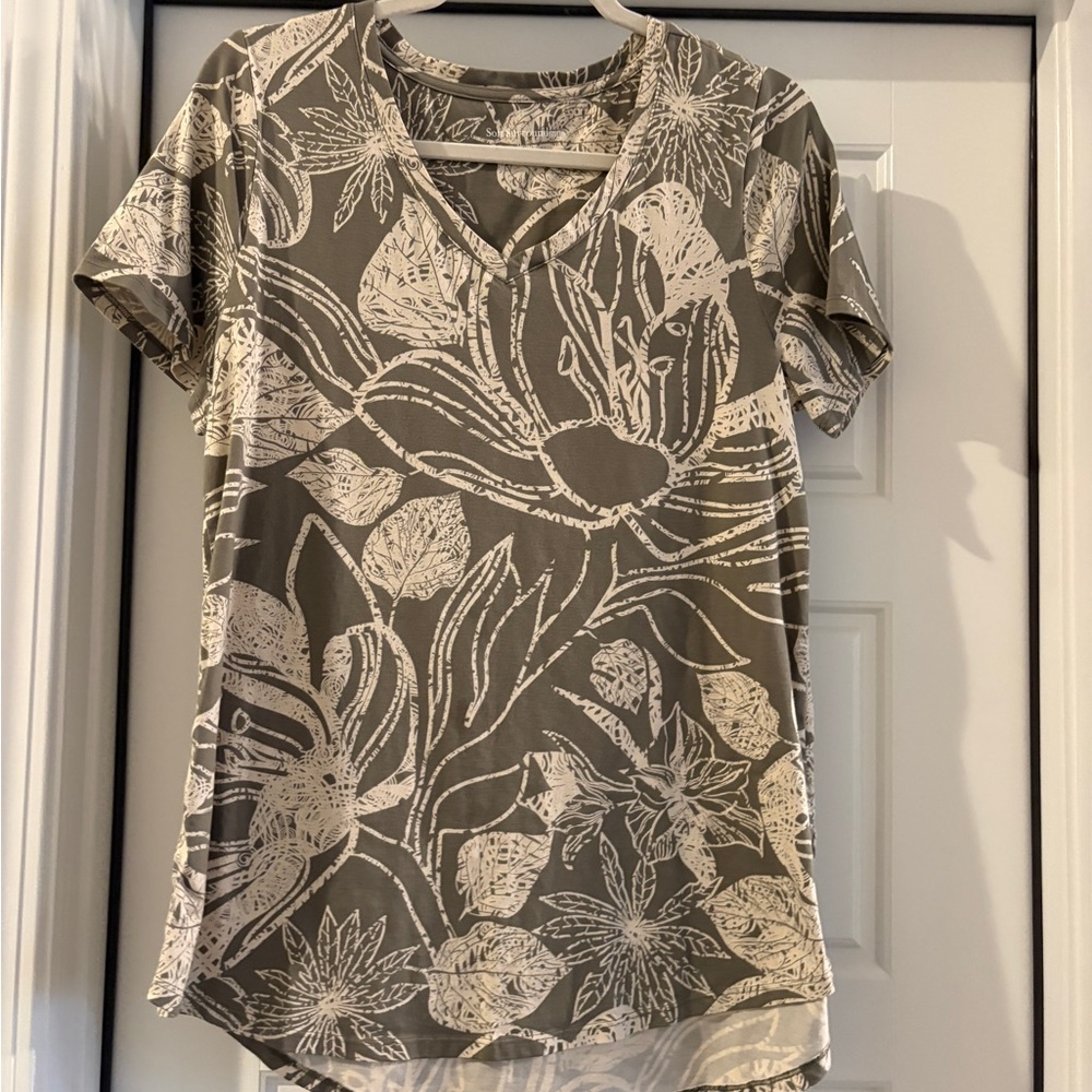 Soft Surroundings Leafy/Floral  Print V-Neck Women Tunic Top